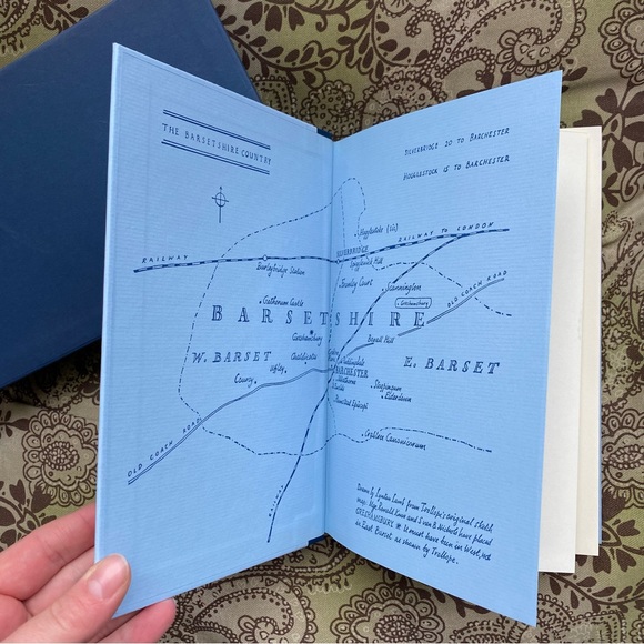 Barchester Towers by Anthony Trollope. Folio Society 1998 Hardcover Edition - Picture 9 of 14